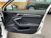 Audi A3 1.5 TFSI 35 S line Sportback 5dr Petrol S Tronic Euro 6 (s/s) (150 ps) 2 Ow 42