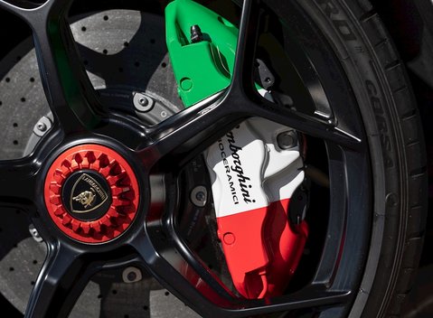 Lamborghini Huracan LP640-4 Performante 24