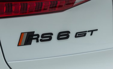 Audi RS6 Avant GT 37