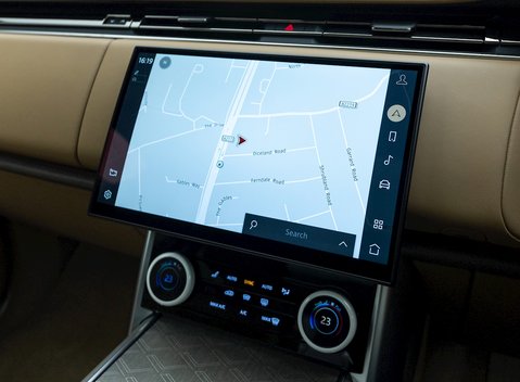 Land Rover Range Rover P530 SV 23