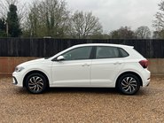 Volkswagen Polo LIFE TSI 6