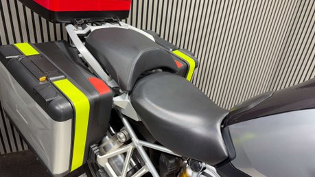 BMW R1200GS LC 2013 LOTS OF EXTRAS FULL LUGGAGE ONLY 36K SERVICED 46