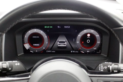Nissan Qashqai 5dr 1.3 DIG-T MHEV N-Connecta Petrol Hybrid Glass Roof Pack 19