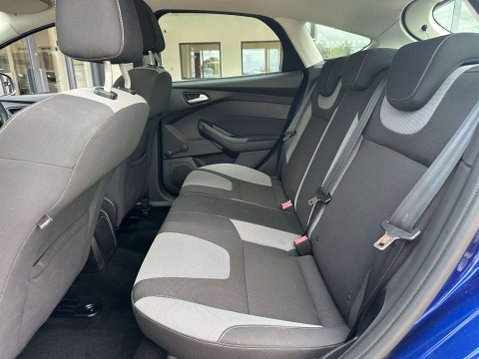 Ford Focus 1.6 Focus Zetec 105 5dr 19