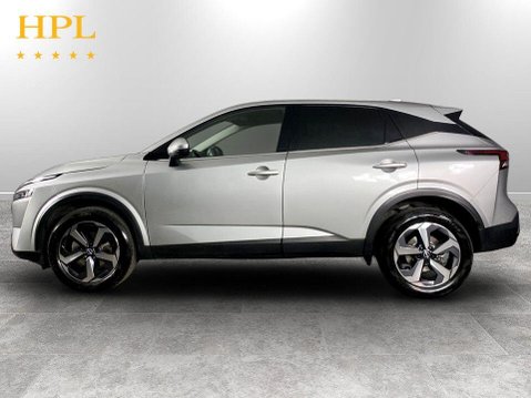 Nissan Qashqai 1.3 DIG-T MHEV N-Connecta SUV 5dr Petrol Hybrid XTRON Euro 6 (s/s) (158 ps) 4