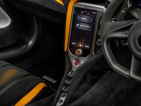 McLaren 750 4.0T V8 Coupe 2dr Petrol SSG Euro 6 (s/s) (750 ps) 45