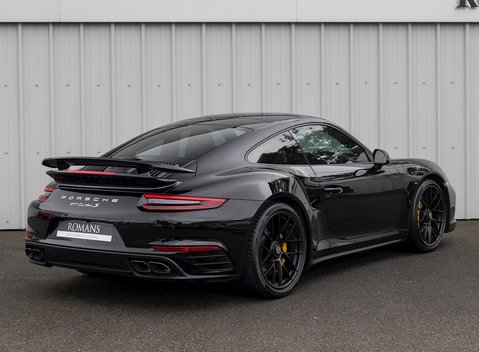 Porsche 911 (991.2) Turbo S 7