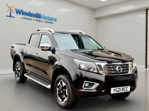 Nissan Navara 2.3 dCi Tekna Auto 4WD Euro 6 4dr 1