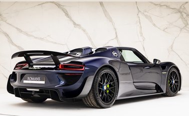 Porsche 918 Spyder Weissach 9