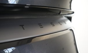 Tesla Model Y LONG RANGE Premium AWD TOW BAR 20" Helix 2.0 Alloys GROK AI Adaptive LEDS 11