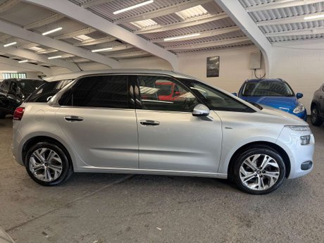 Citroen C4 Picasso 1.6 e-HDi Airdream Exclusive+ MPV 5dr Diesel Manual Euro 5 (s/s) (115 ps) 7