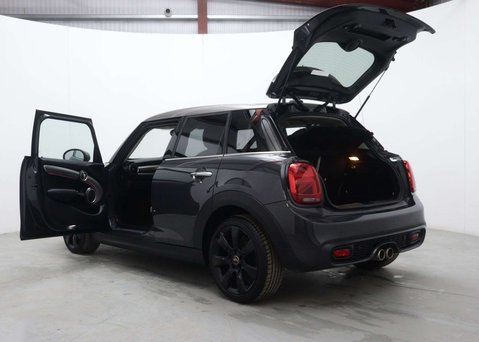 Mini Hatch 2.0 Cooper S Exclusive Auto 5dr 57