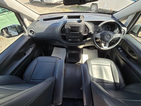 Mercedes-Benz Vito Camper Van 28