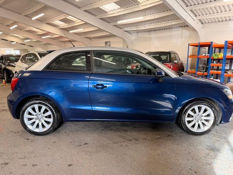 Audi A1 1.2 TFSI Sport Euro 5 (s/s) 3dr 6