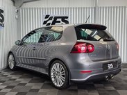 Volkswagen Golf 3.2 Golf R32 4WD 3dr 32