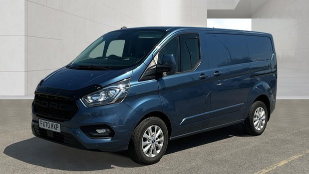 Ford Transit Custom SWB L1H1 Low Roof Limited 280 Air Con Alloys Sensors EURO 6 NO VAT 1