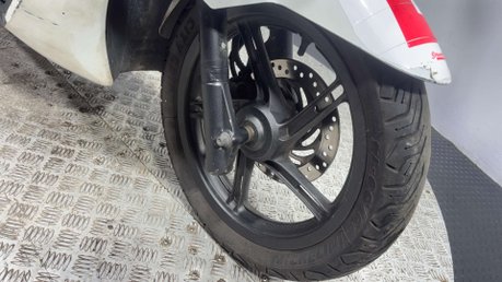 Honda PCX 2015 WW SPARES OR REPAIR PROJECT LEARNER SCOOTER 125CC BIKE 23