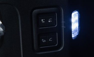 Land Rover Defender 110 V8 P525 42