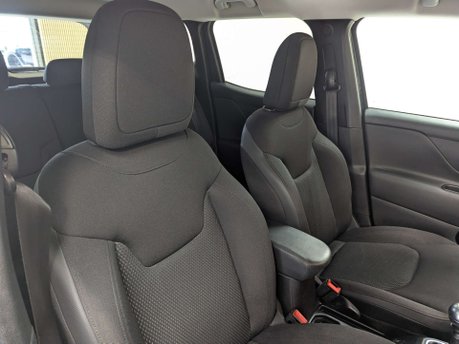 Jeep Renegade 1.0 Renegade Night Eagle 5dr 33