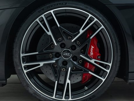 Audi R8 V10 PERFORMANCE CARBON BLACK 