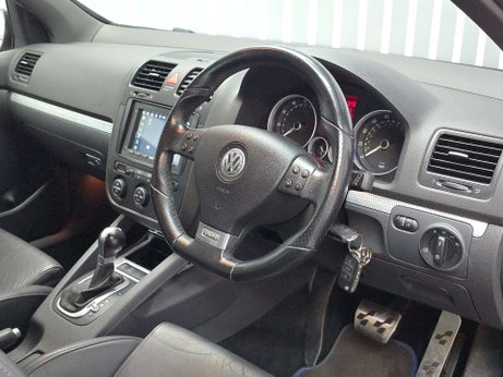Volkswagen Golf 3.2 V6 R32 Hatchback 5dr Petrol DSG 4Motion (233 g/km, 247 bhp) 33