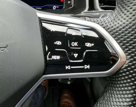 Volkswagen T-Roc 1.5 T-Roc R-Line TSI Semi-Auto 5dr 60