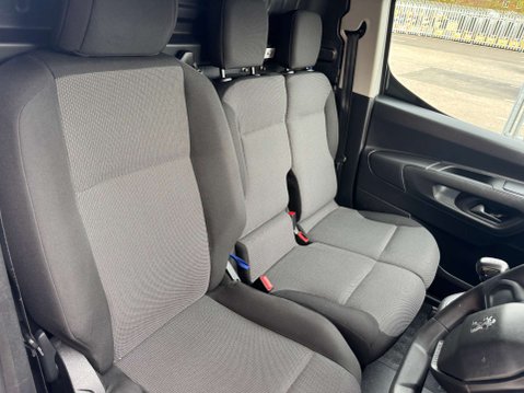 Peugeot Partner 1.5 Partner Professional Premium+ BHDi 17