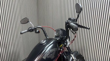 Harley-Davidson Sportster 883 XL883N IRON 2015 20K NEW MOT SERVICED CRUISER BIKE 50