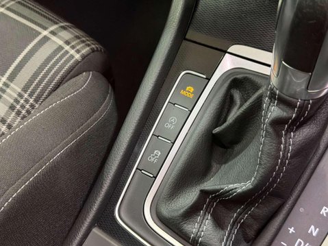 Volkswagen Golf 2.0 TDI BlueMotion Tech GTD Hatchback 5dr Diesel DSG Euro 6 (s/s) (184 ps) 41