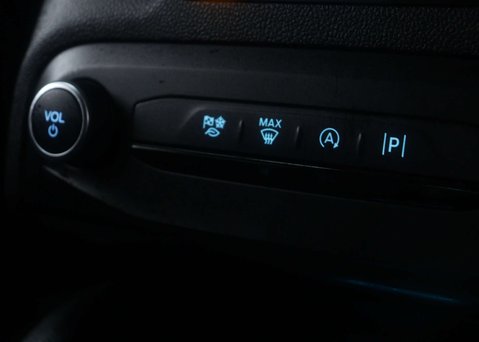 Ford Focus 1.0 Focus ST-Line MHEV Auto 5dr 31