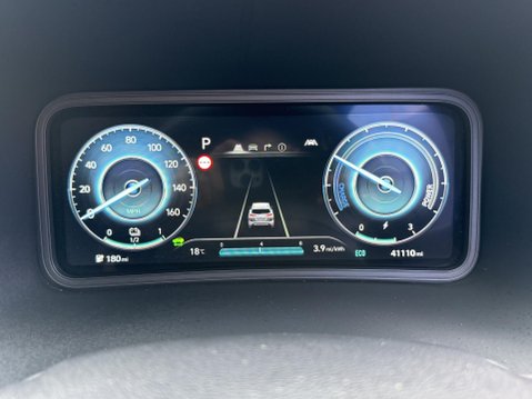 Hyundai KONA 39kWh Premium SUV 5dr Electric Auto (10.5kW Charger) (136 ps) 18