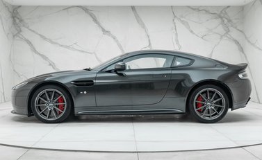 Aston Martin V12 Vantage S 5