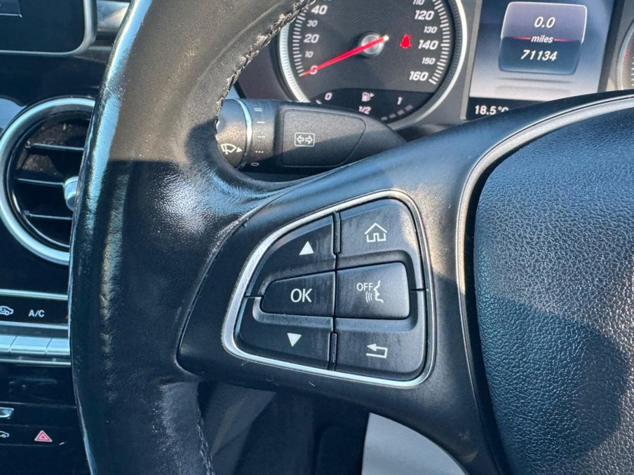 2015 Mercedes-Benz C Class — image 35