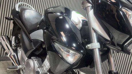 Suzuki Inazuma GW 2013 ONLY 12K NEW MOT WARRANTY 250CC COMMUTER BIKE 29