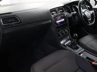 Volkswagen Golf SE NAVIGATION TDI 34