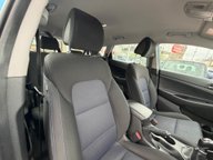 Hyundai TUCSON CRDI SE NAV BLUE DRIVE 10
