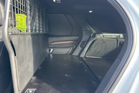 Land Rover Discovery SD6 36 Commercial HSE 14