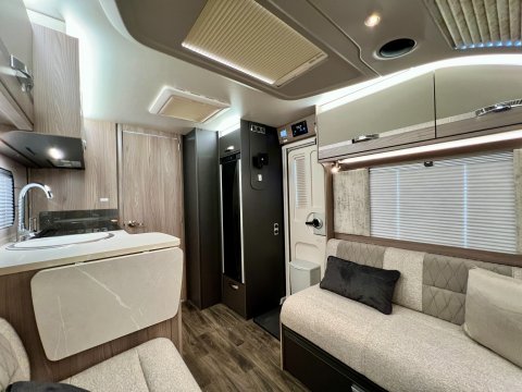 Swift Challenger Exclusive 560 SE 32