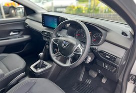 Dacia Sandero COMFORT 1.0 TCE AUTOMATIC 5 DOOR 19