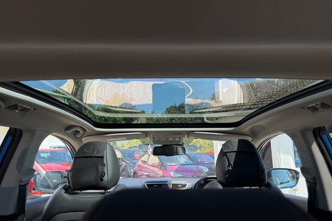 Nissan Qashqai TEKNA DIG-T.. 6 SERVICES.. GLASS ROOF.BOSE.CRUISE CONTROL  35