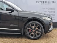 Jaguar F-Pace V6 FIRST EDITION AWD 11