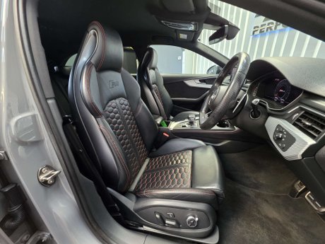 Audi RS4 2.9 TFSI V6 Estate 5dr Petrol Tiptronic quattro Euro 6 (s/s) (450 ps) 7