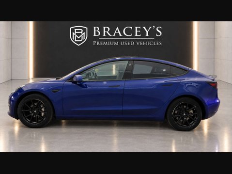 Tesla Model 3 Model 3 Performance AWD 4WD 4dr 7