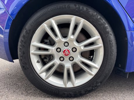Jaguar XE 2.0i Prestige Saloon 4dr Petrol Auto Euro 6 (s/s) (200 ps) 19