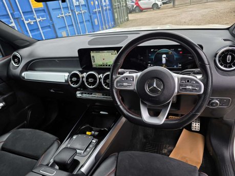 Mercedes-Benz GLB 1.3 GLB200 AMG Line SUV 5dr Petrol 7G-DCT Euro 6 (s/s) (163 ps) 18