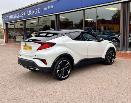 Toyota C-HR 1.8 C-HR GR Sport HEV CVT 5dr 8