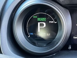 Toyota Yaris 1.5 Yaris Design HEV CVT 5dr 22