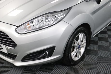 Ford Fiesta ZETEC 31