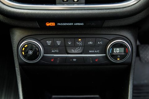 Ford Fiesta ACTIVE X 35