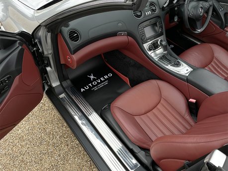 Mercedes-Benz SL Series SL350 32